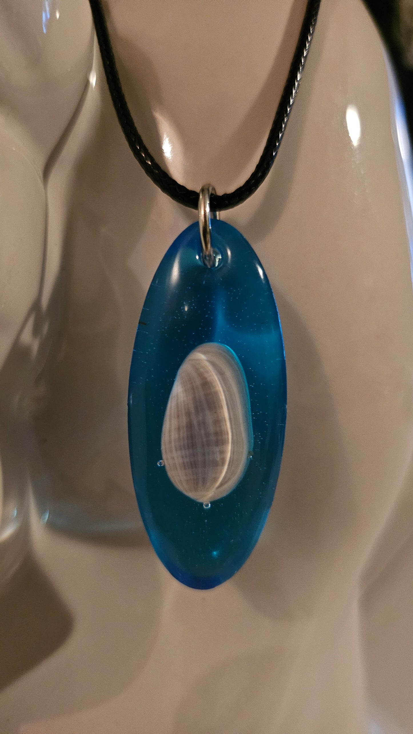 Oval Shell Pendant (Handmade with Resin