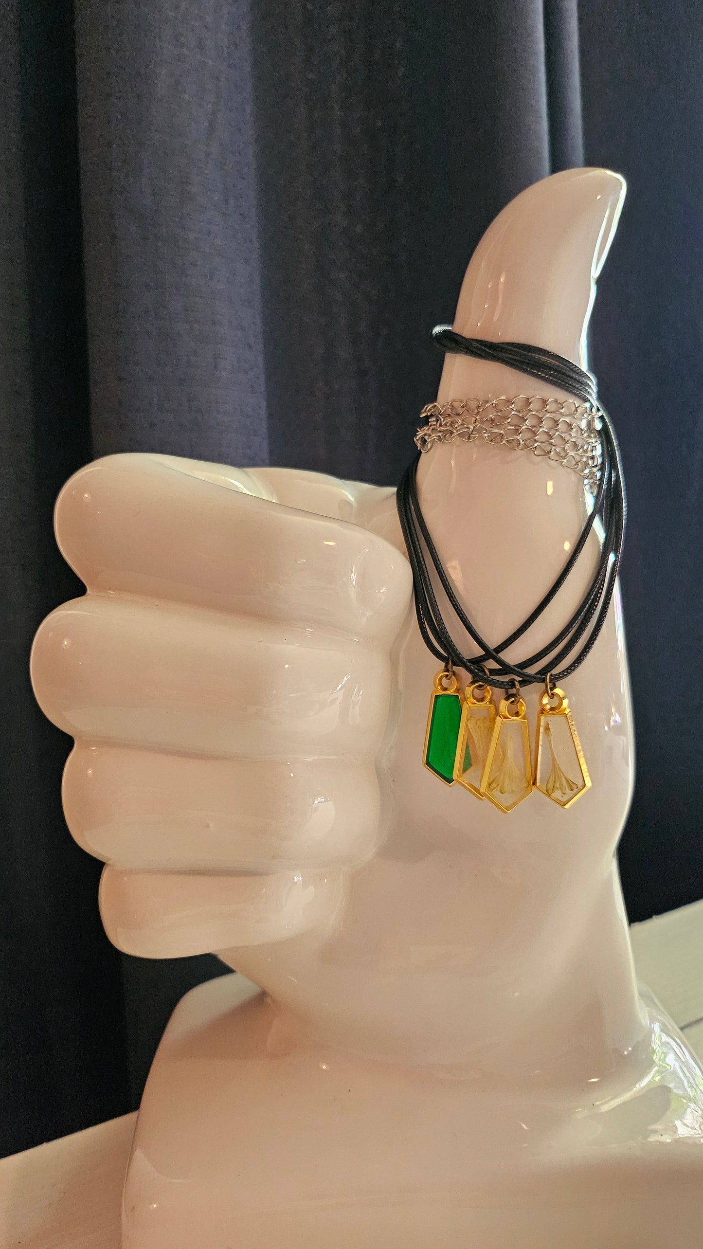 Small Spotted Dracaena Flower Pendant (Made with Resin)