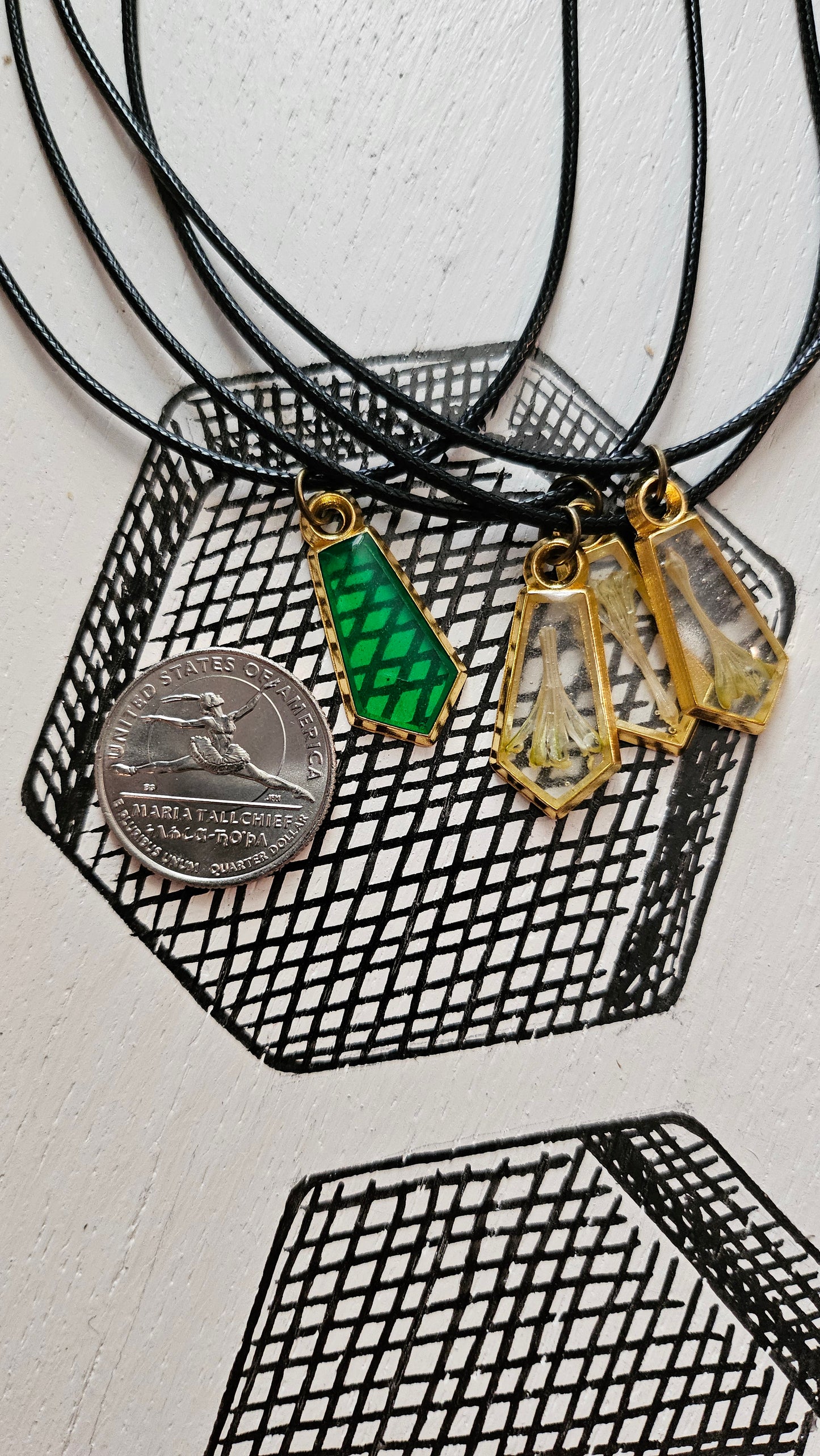 Small Spotted Dracaena Flower Pendant (Made with Resin)