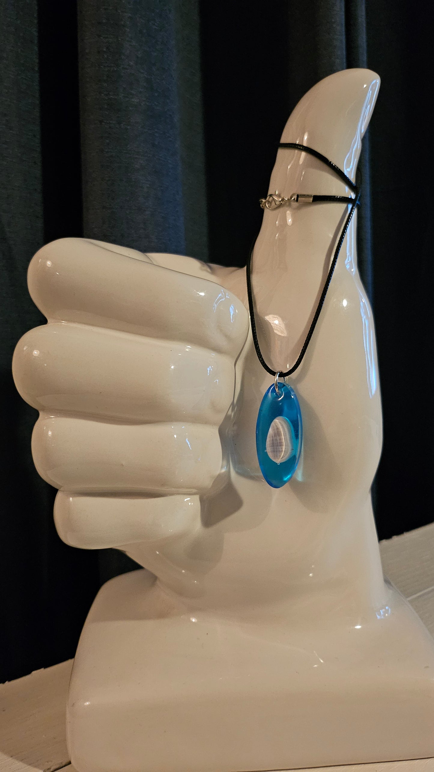 Oval Shell Pendant (Handmade with Resin